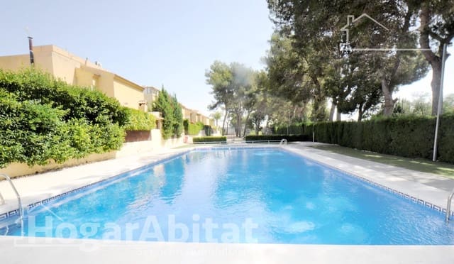 4 soveværelse Rækkehus til salg i Godelleta med swimmingpool garage - € 250.000 (Ref: 9095308)
