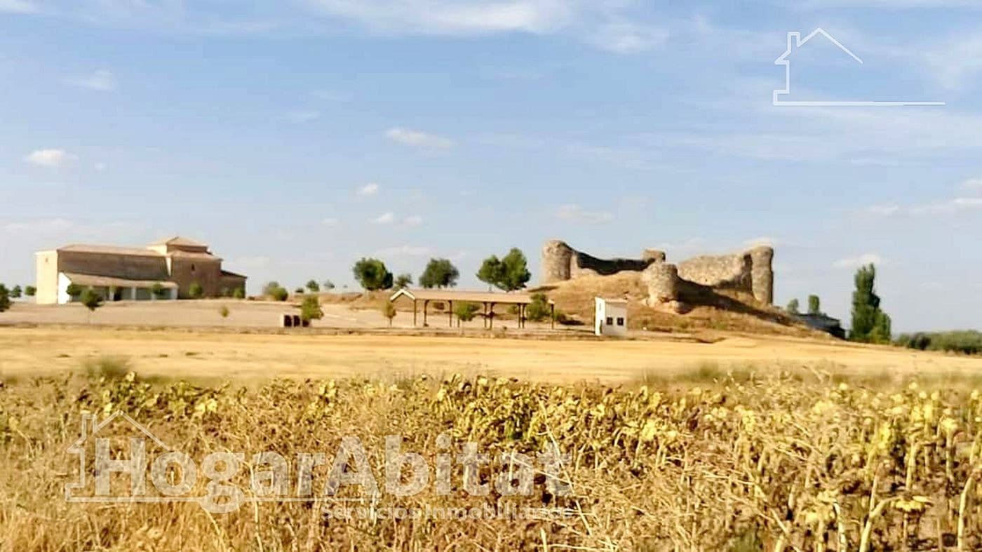 3 bedroom Flat for sale in Villarejo de Fuentes - € 80,000 (Ref: 9118779)