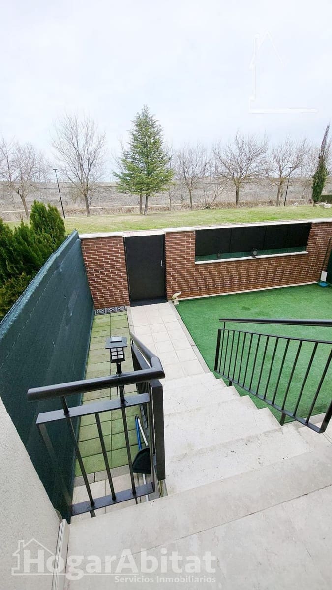 3 sypialnia Dom szeregowy na sprzedaż w Medina del Campo z garażem - 265 000 € (Ref: 9118789)