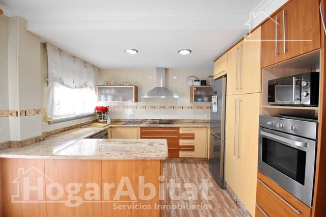 3 bedroom Townhouse for sale in Xeraco with garage - € 350,000 (Ref: 9118792)