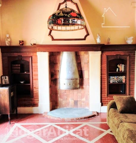 7 bedroom Townhouse for sale in Cocentaina with garage - € 540,000 (Ref: 9137184)