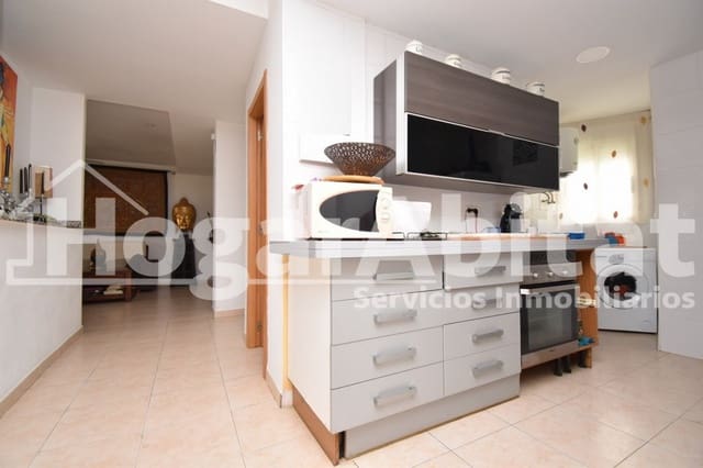 5 soverom Penthouse til salgs i Oropesa  - € 250 000 (Ref: 9159512)