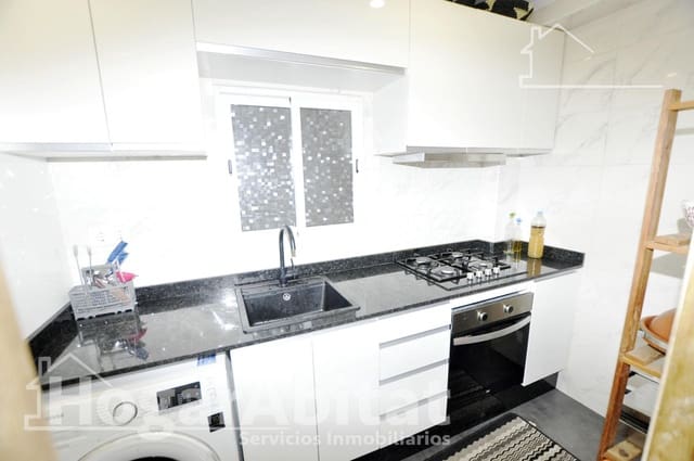 Piso de 3 habitaciones en Llíria en venta - 99.000 € (Ref: 9159524)