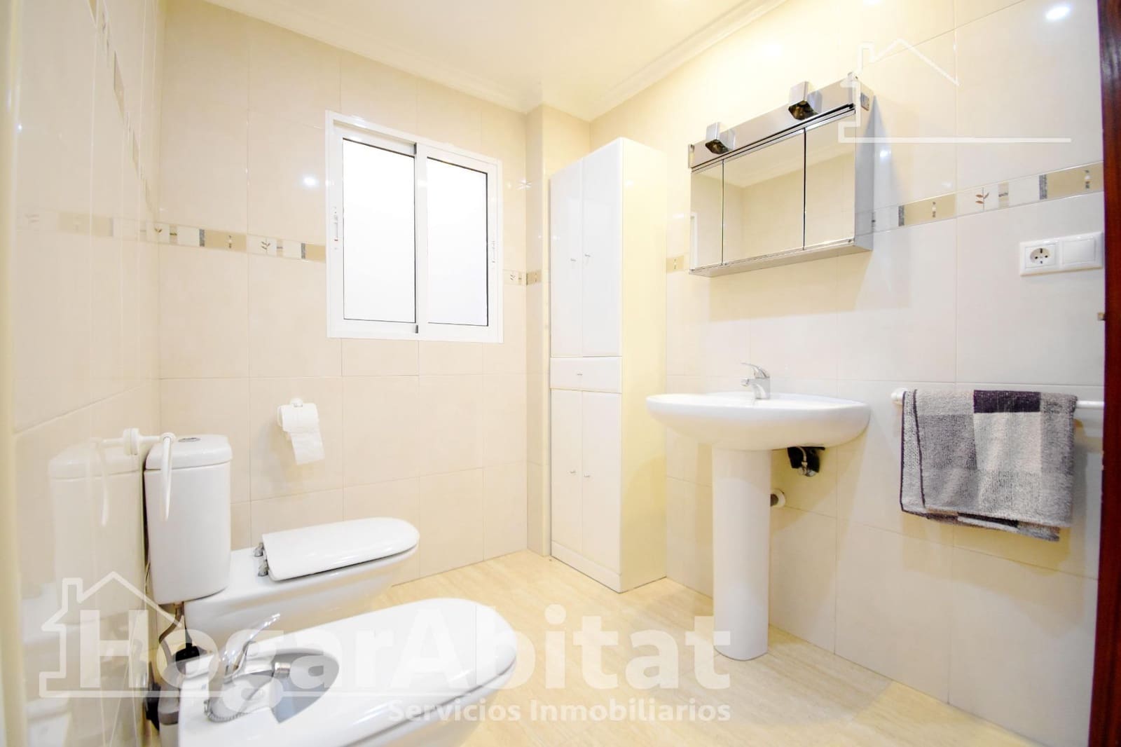 5 sypialnia Dom na sprzedaż w Pego z garażem - 137 000 € (Ref: 9159530)