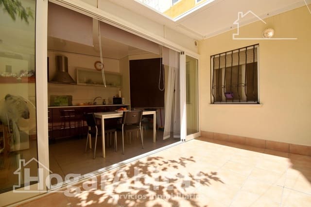 2 bedroom Flat for sale in Oropesa  with garage - € 135,000 (Ref: 9162328)