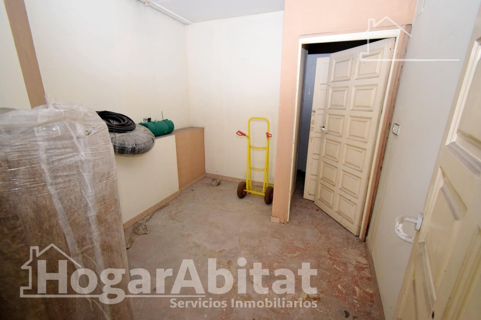 Erhverv til leje i Valencia by - € 750 (Ref: 9191103)