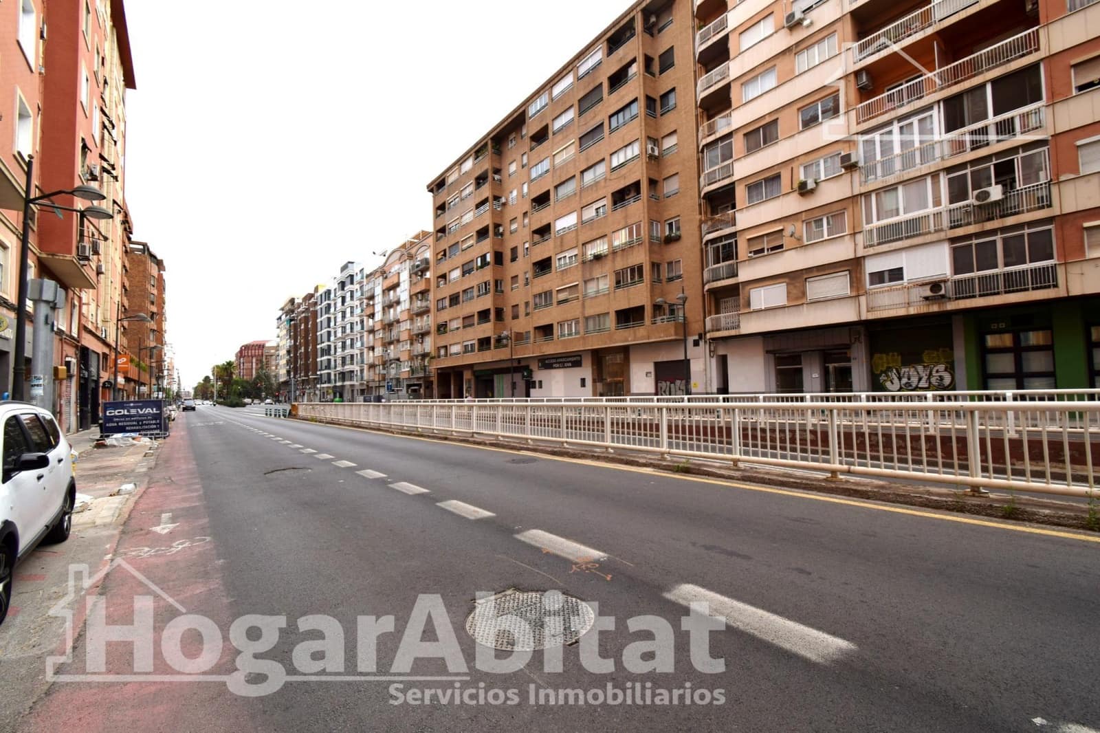 Erhverv til leje i Valencia by - € 750 (Ref: 9191103)