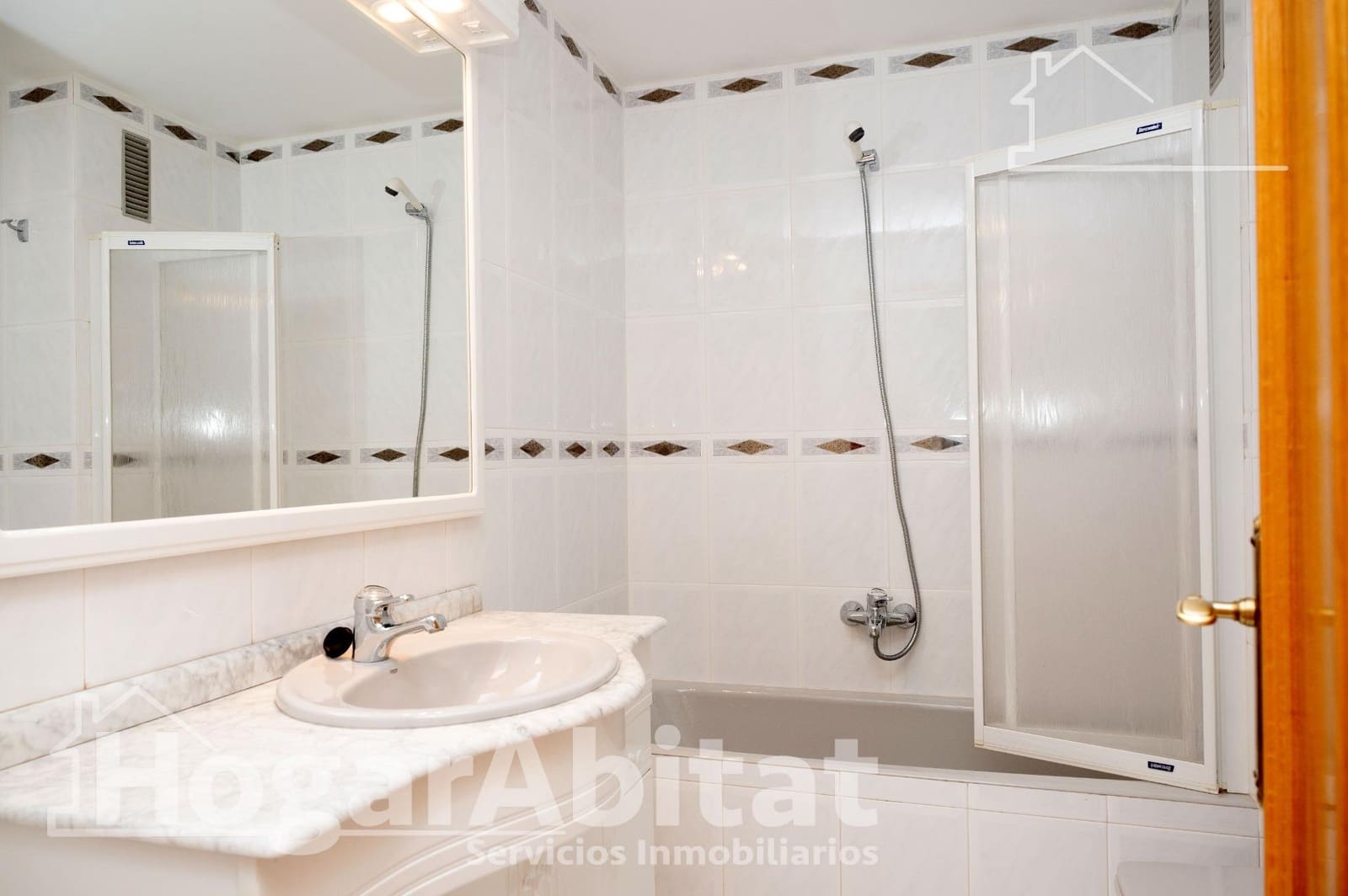 Casa de 6 habitaciones en Les Coves de Vinromà en venta con garaje - 220.000 € (Ref: 9215113)