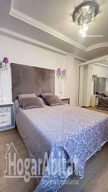 Piso de 3 habitaciones en Torrevieja en venta con piscina garaje - 350.000 € (Ref: 9220013)