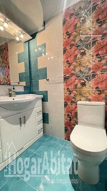 Piso de 3 habitaciones en Torrevieja en venta con piscina garaje - 350.000 € (Ref: 9220013)