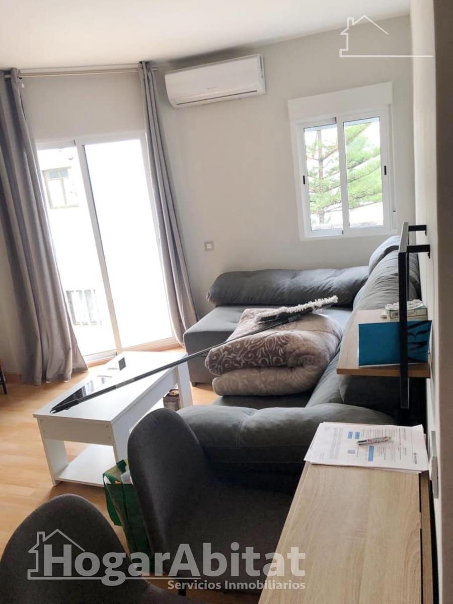 2 slaapkamer Penthouse te koop in Roquetas de Mar met zwembad - € 150.000 (Ref: 9252040)