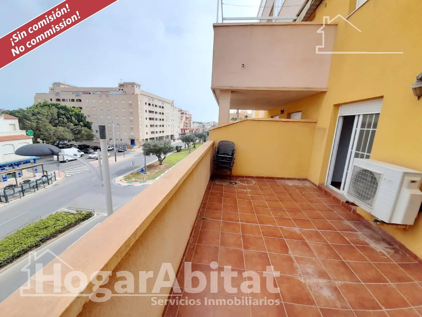 2 slaapkamer Penthouse te koop in Roquetas de Mar met zwembad - € 150.000 (Ref: 9252040)