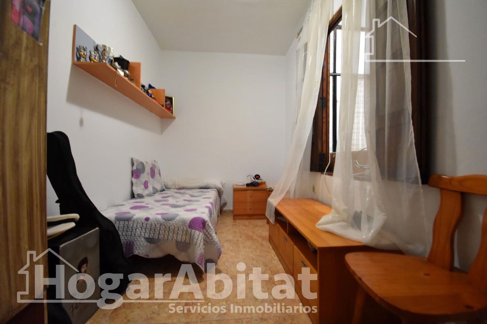 6 makuuhuone Omakotitalo myytävänä paikassa Oliva - 124 000 € (Ref: 9252061)