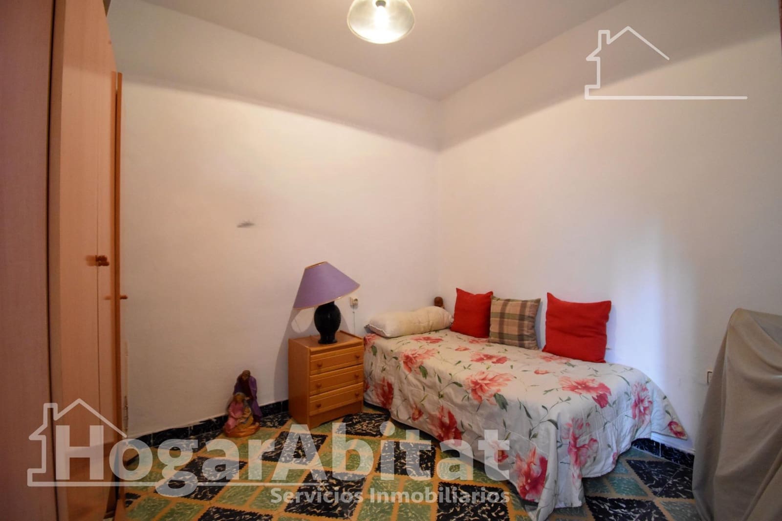 6 makuuhuone Omakotitalo myytävänä paikassa Oliva - 124 000 € (Ref: 9252061)