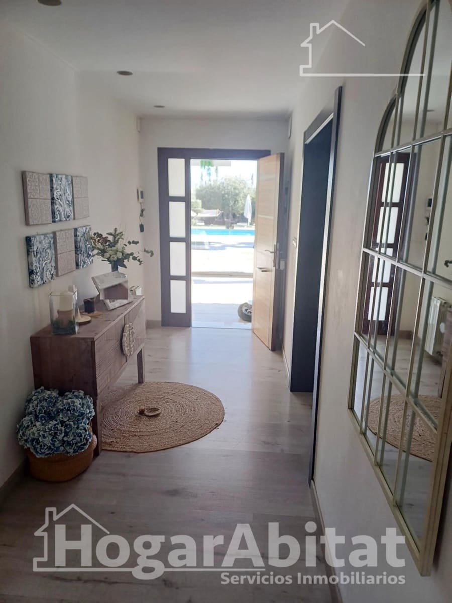 3 makuuhuone Huvila myytävänä paikassa Crevillente / Crevillent mukana uima-altaan 
autotalli - 499 000 € (Ref: 9264597)