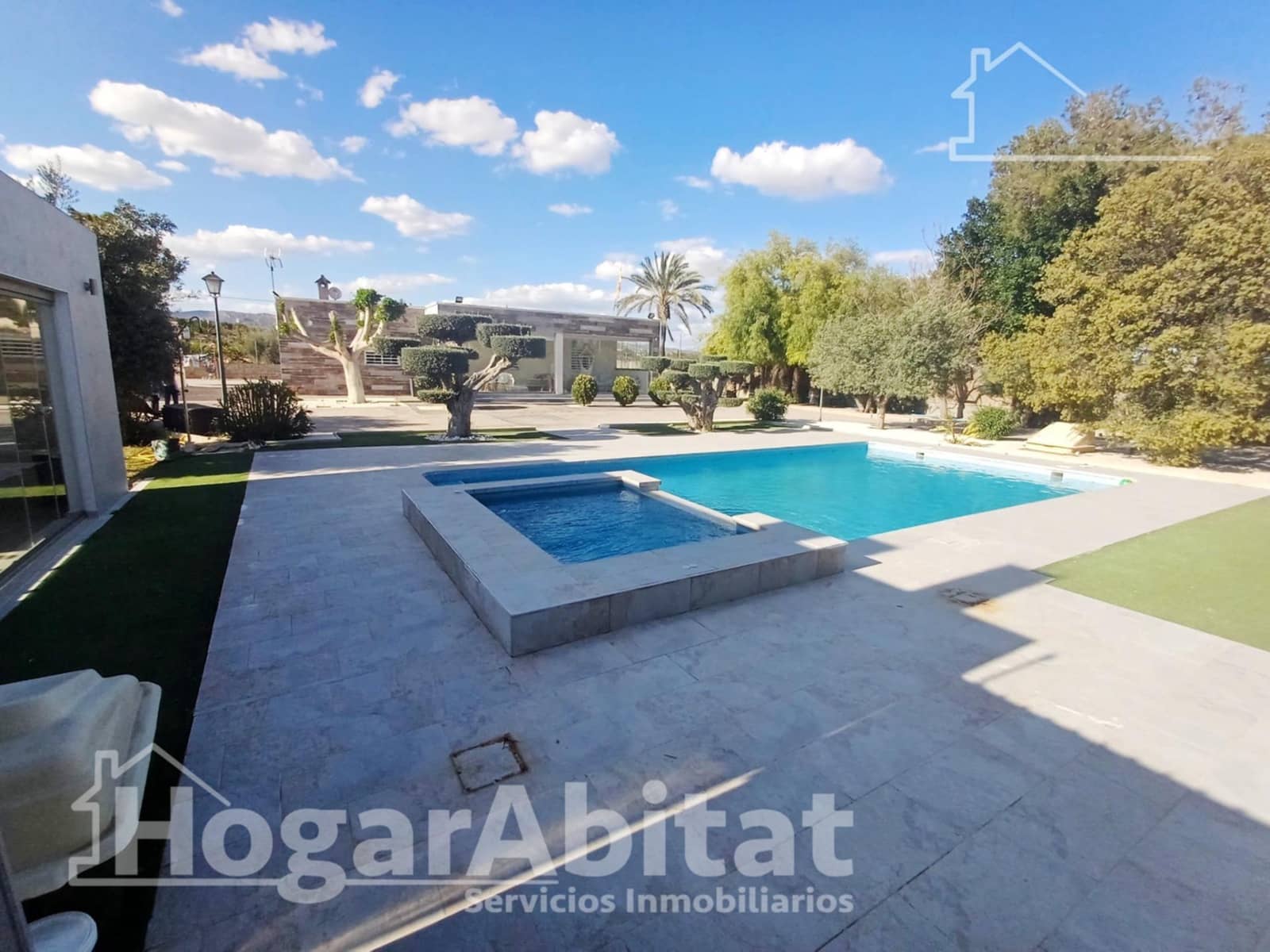 3 makuuhuone Huvila myytävänä paikassa Crevillente / Crevillent mukana uima-altaan 
autotalli - 499 000 € (Ref: 9264597)