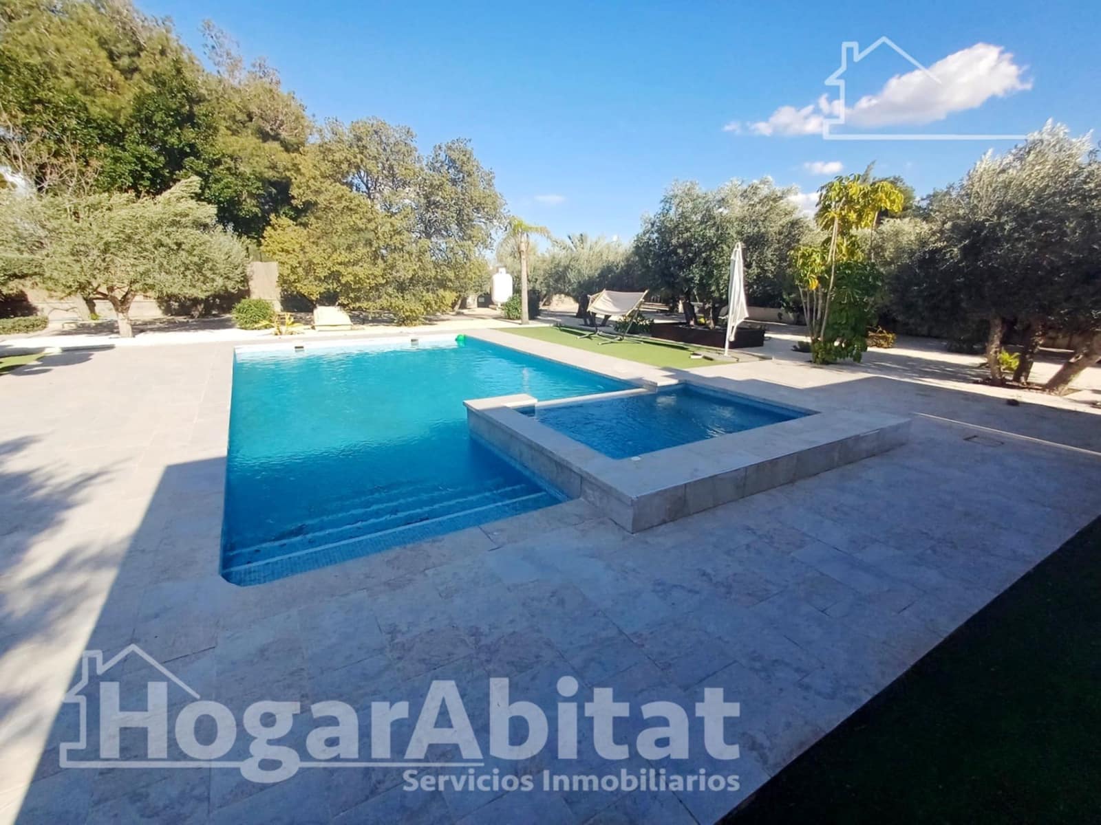 3 makuuhuone Huvila myytävänä paikassa Crevillente / Crevillent mukana uima-altaan 
autotalli - 499 000 € (Ref: 9264597)