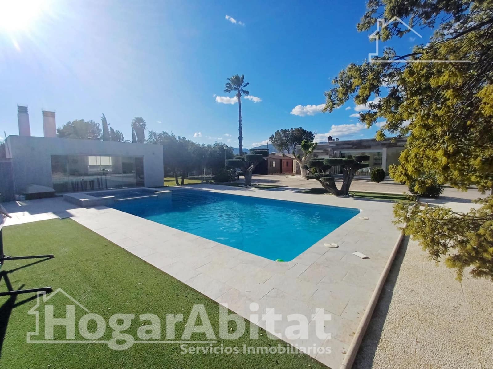 3 makuuhuone Huvila myytävänä paikassa Crevillente / Crevillent mukana uima-altaan 
autotalli - 499 000 € (Ref: 9264597)