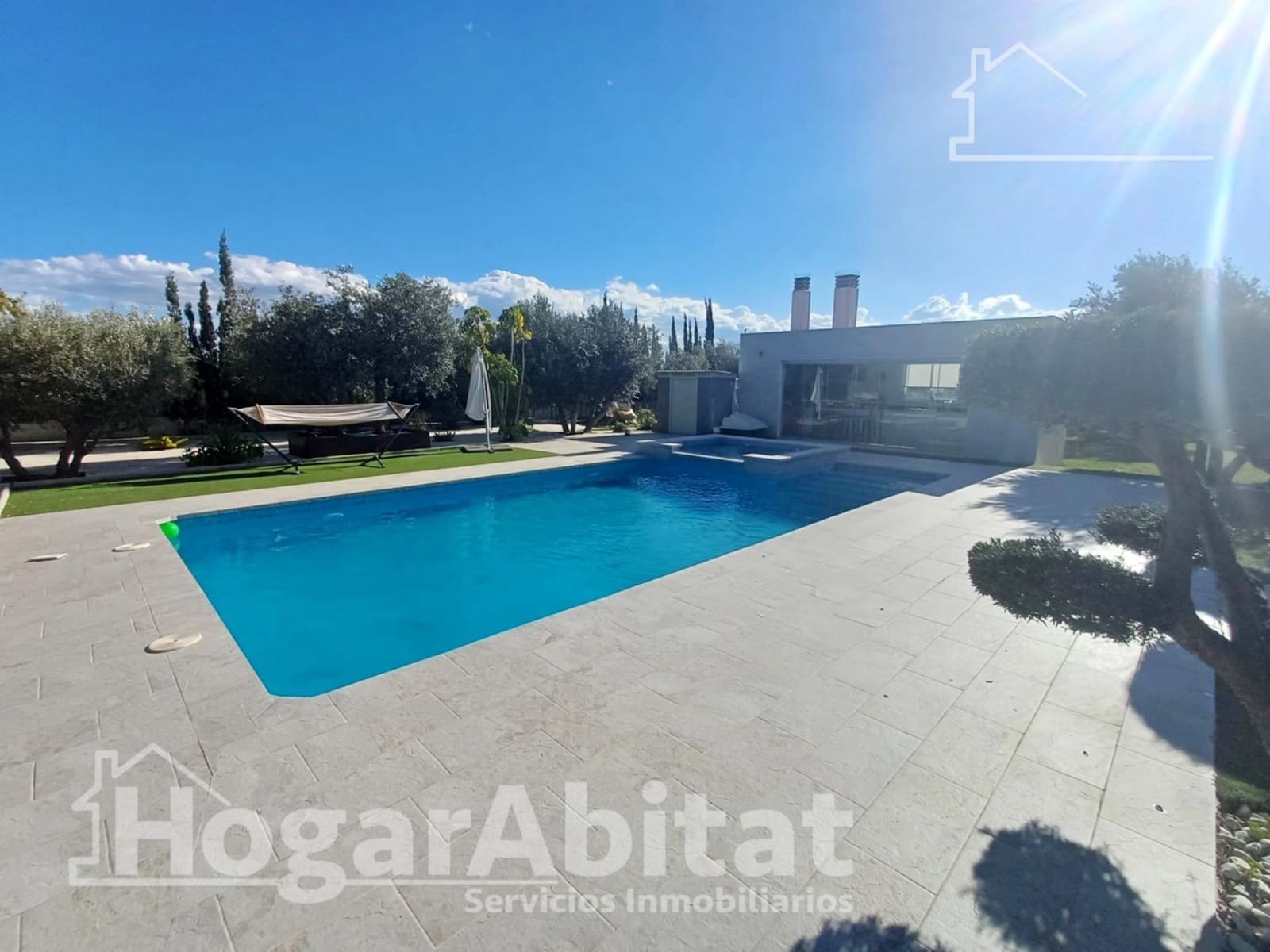 3 makuuhuone Huvila myytävänä paikassa Crevillente / Crevillent mukana uima-altaan 
autotalli - 499 000 € (Ref: 9264597)