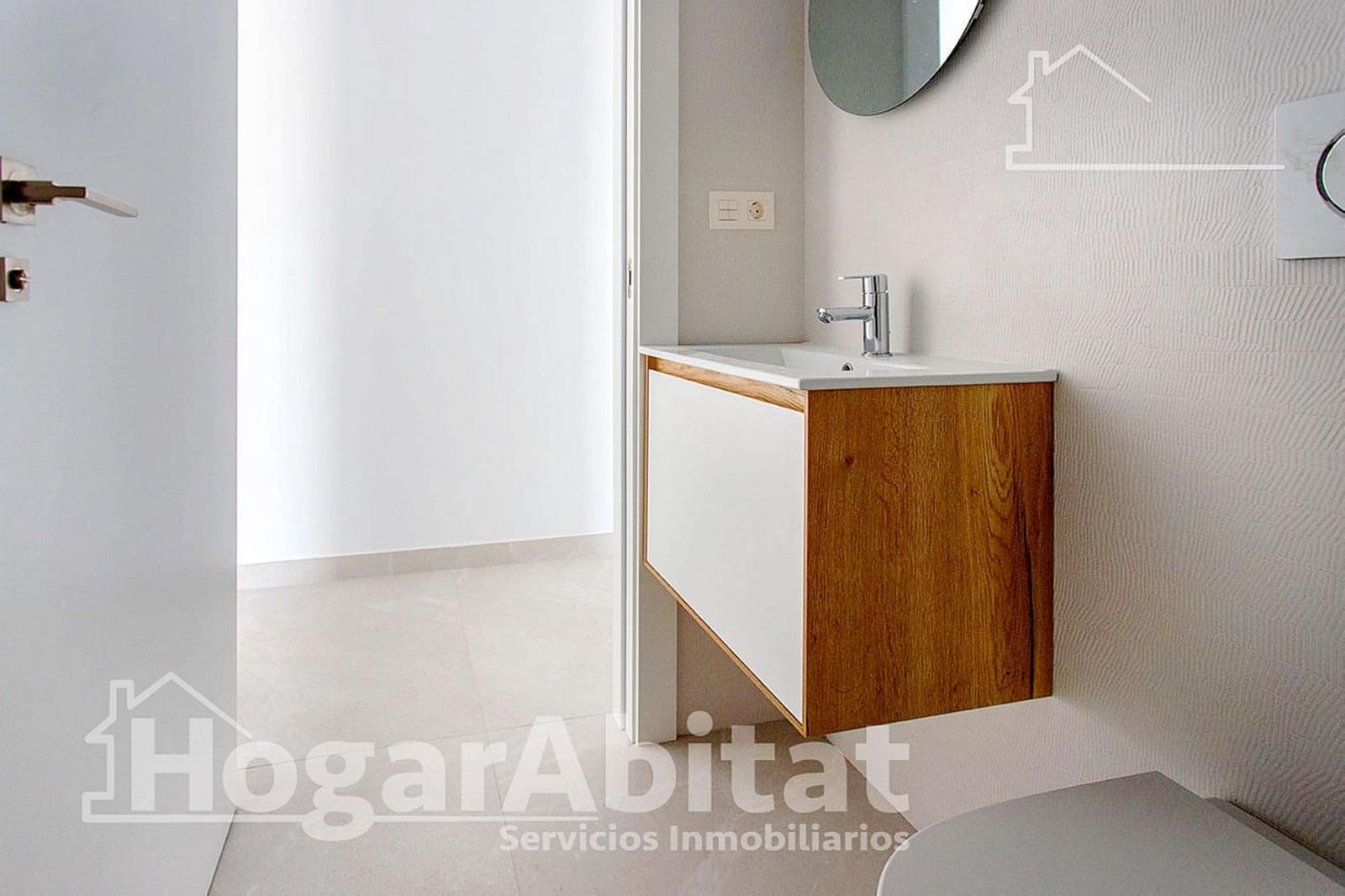 2 bedroom Flat for sale in Torrevieja with pool - € 299,500 (Ref: 9326502)