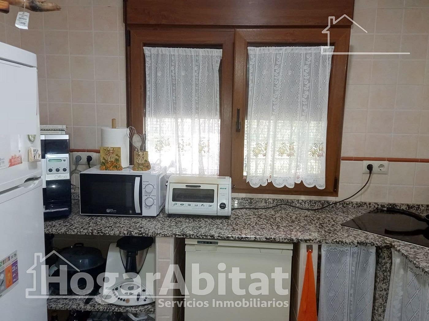 4 sypialnia Willa na sprzedaż w Miasto Badajoz z basenem garażem - 202 000 € (Ref: 9338097)