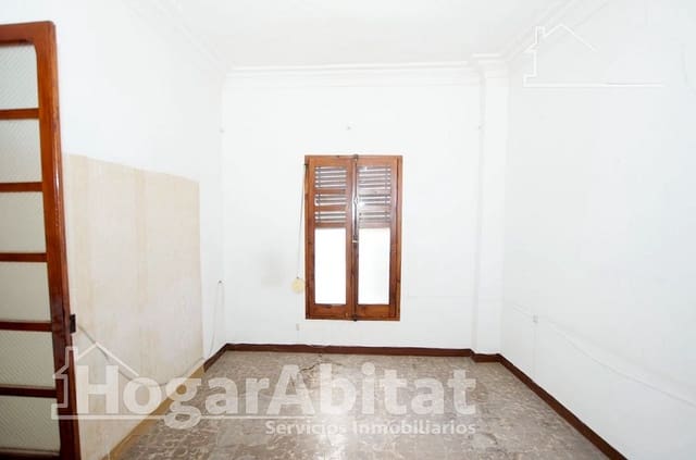 6 bedroom Townhouse for sale in Llíria - € 250,000 (Ref: 9343862)