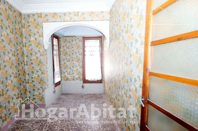 6 bedroom Townhouse for sale in Llíria - € 250,000 (Ref: 9343862)
