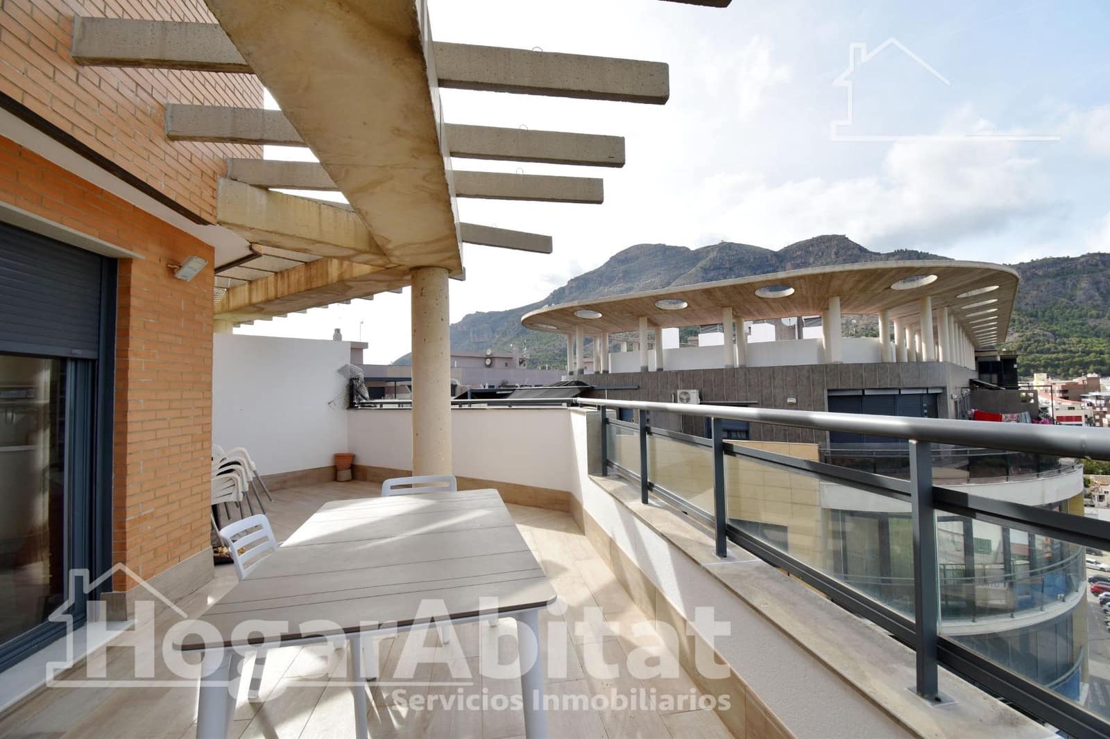 3 makuuhuone Kattohuoneisto myytävänä paikassa Tavernes de la Valldigna mukana 
autotalli - 394 000 € (Ref: 9344812)