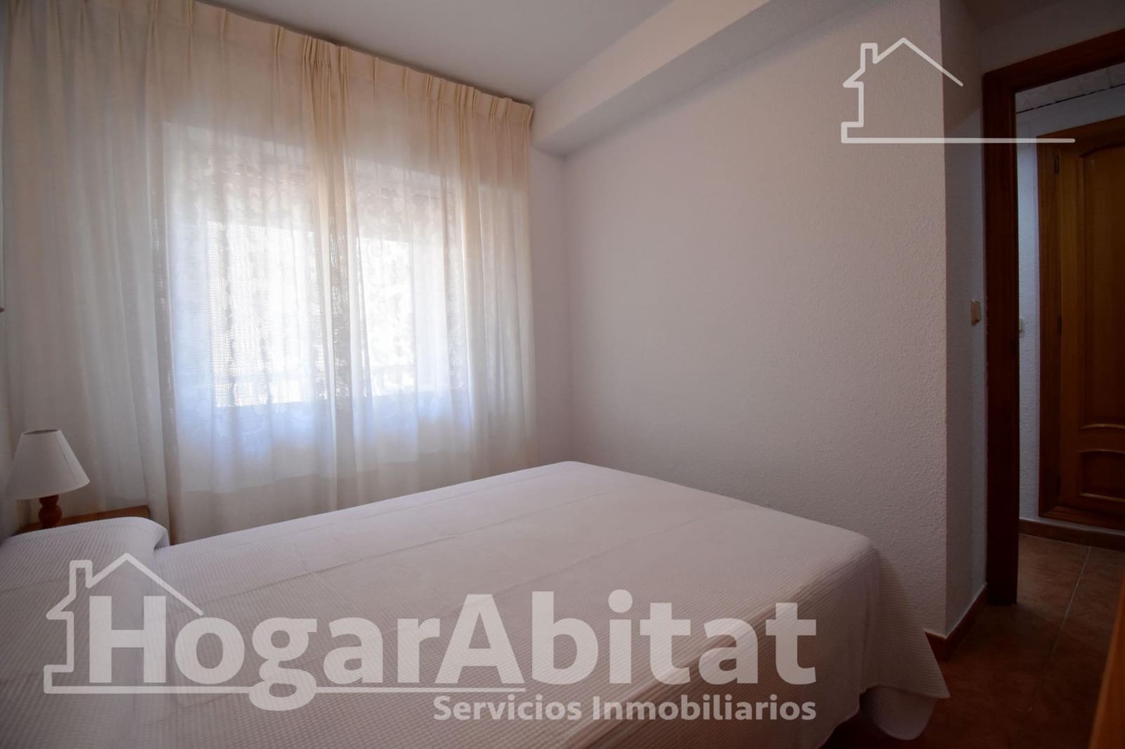 3 bedroom Flat for sale in Tavernes de la Valldigna with garage - € 230,000 (Ref: 9344813)