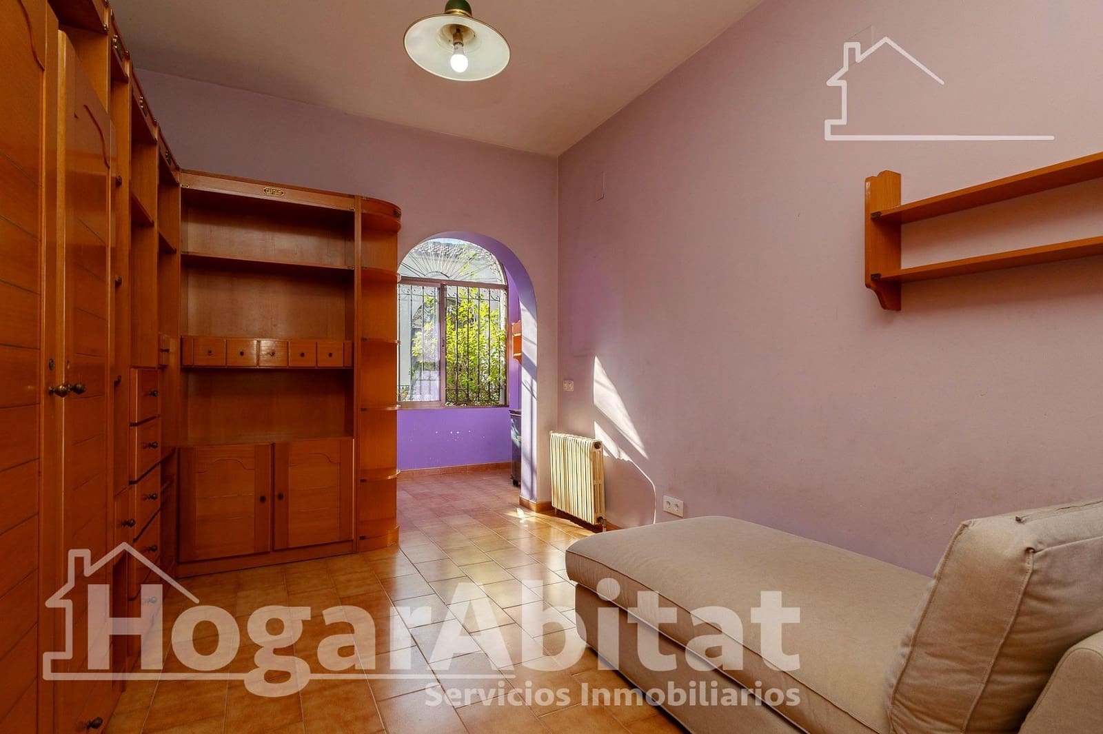 7 soveværelse Villa til salg i La Pobla de Vallbona med garage - € 830.000 (Ref: 9344819)
