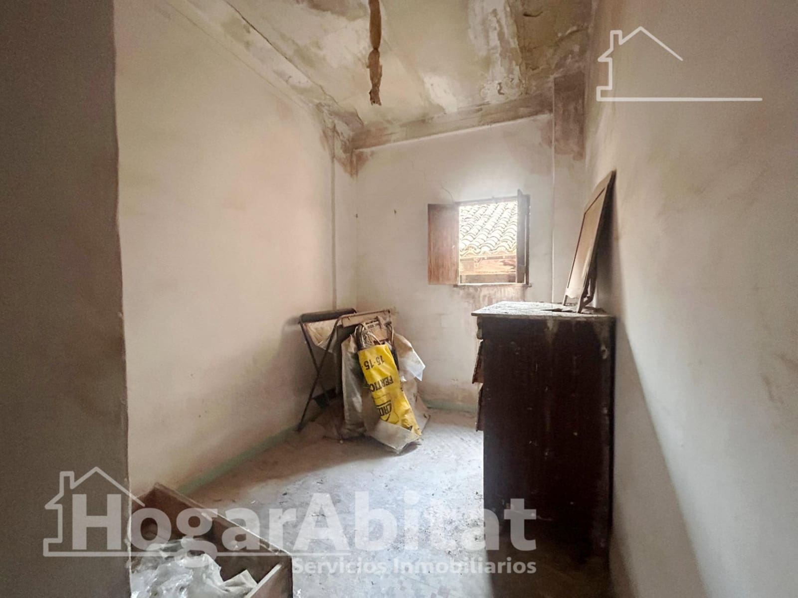 Byhus til salg i Benaguasil - € 80.000 (Ref: 9344835)