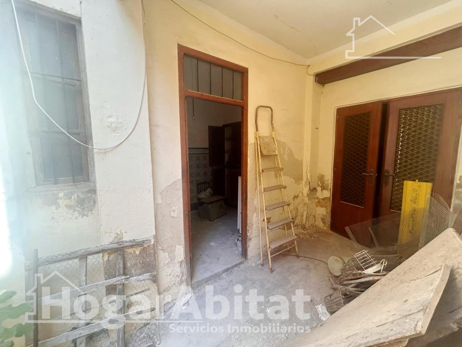 Byhus til salg i Benaguasil - € 80.000 (Ref: 9344835)