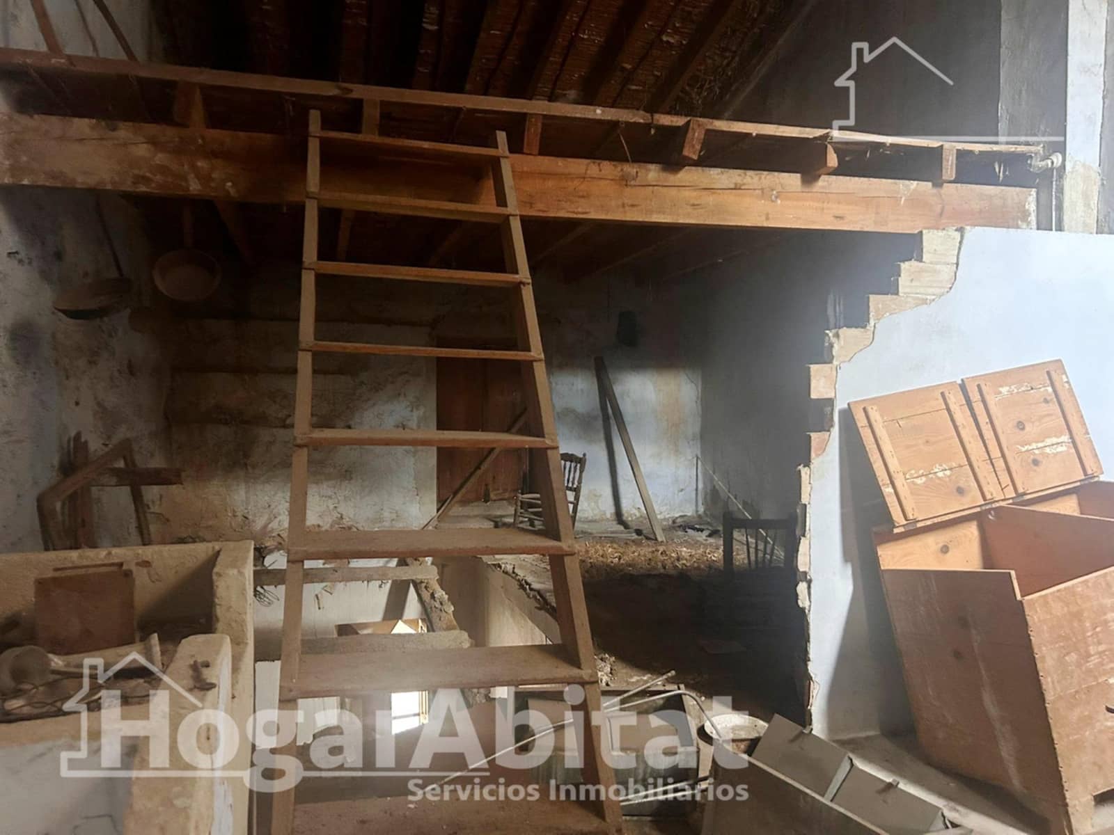 Byhus til salg i Benaguasil - € 80.000 (Ref: 9344835)