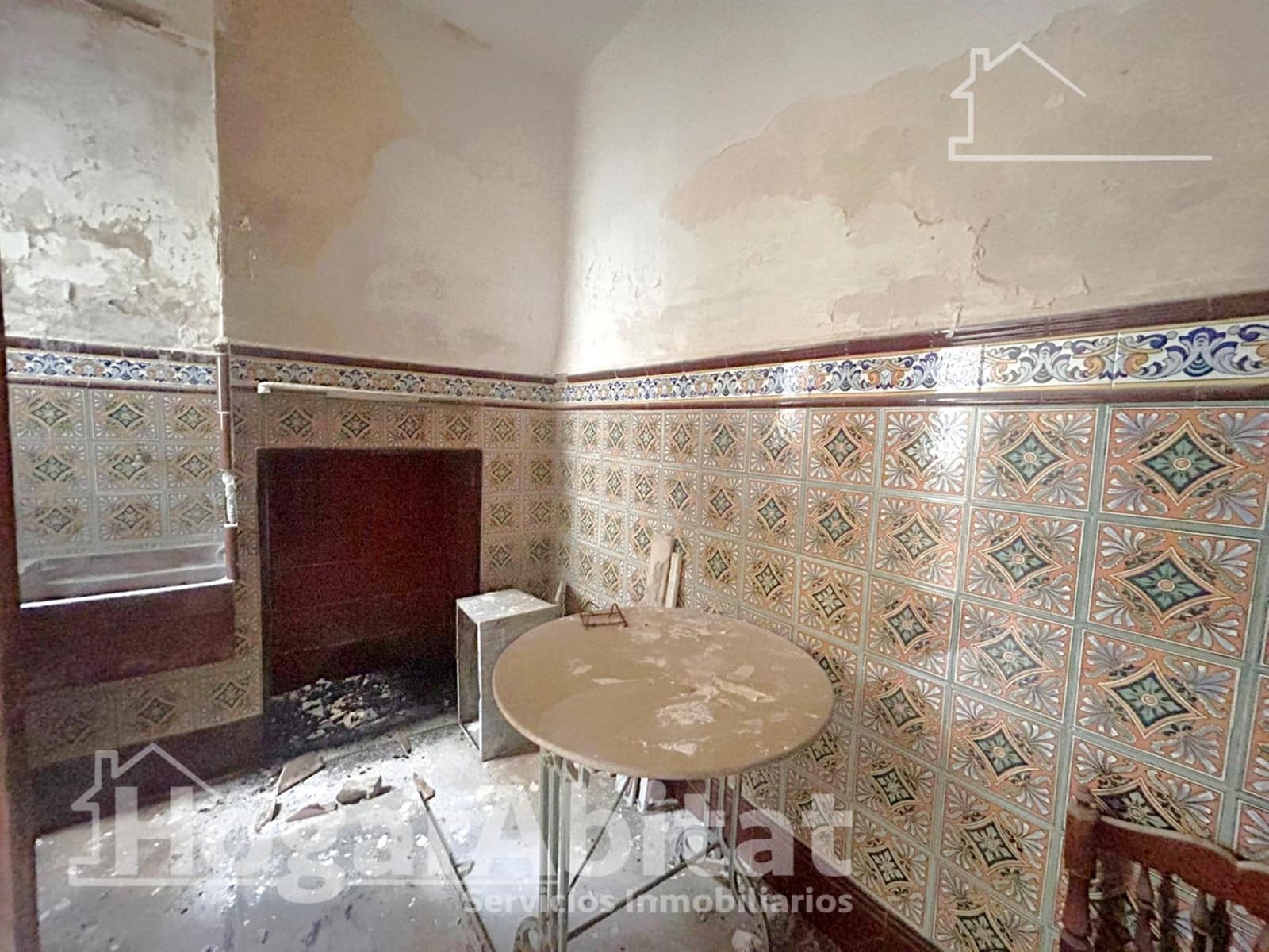 Byhus til salg i Benaguasil - € 80.000 (Ref: 9344835)