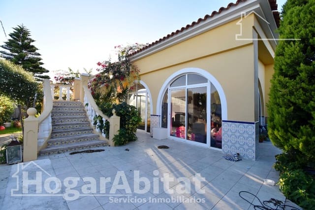 5 sovrum Villa till salu i Oliva med pool garage - 295 000 € (Ref: 9353652)