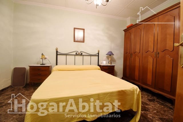 5 bedroom Townhouse for sale in Sollana with garage - € 220,000 (Ref: 9355908)