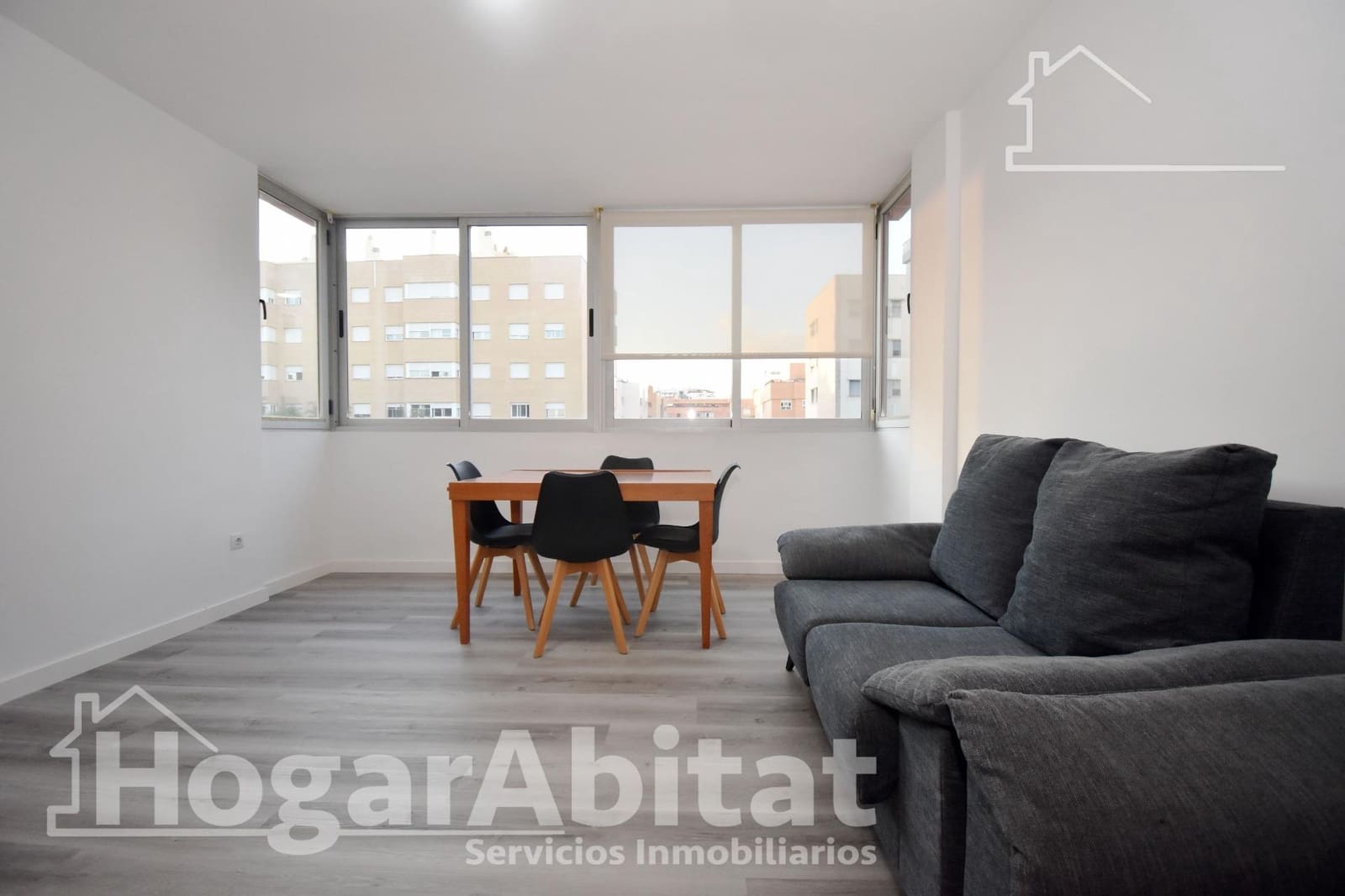 4 chambre Appartement à vendre à Castello de la Plana avec garage - 210 000 € (Ref: 9359648)