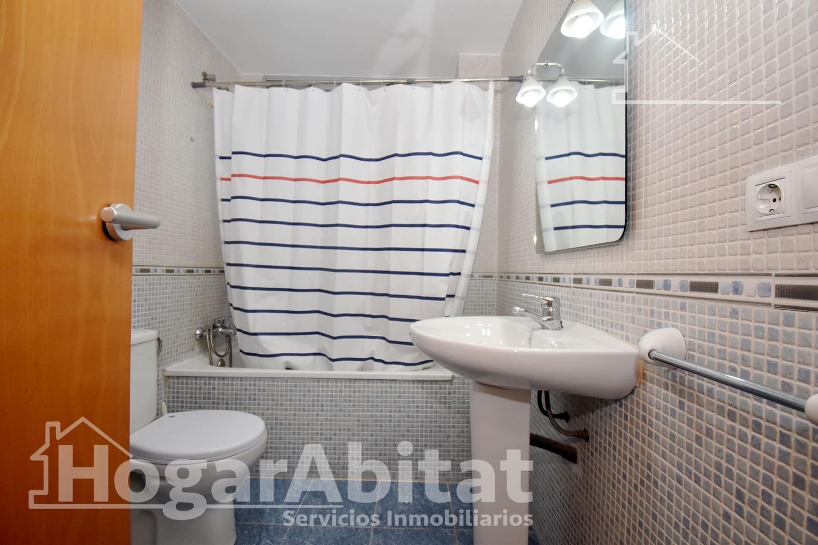 4 chambre Appartement à vendre à Castello de la Plana avec garage - 210 000 € (Ref: 9359648)