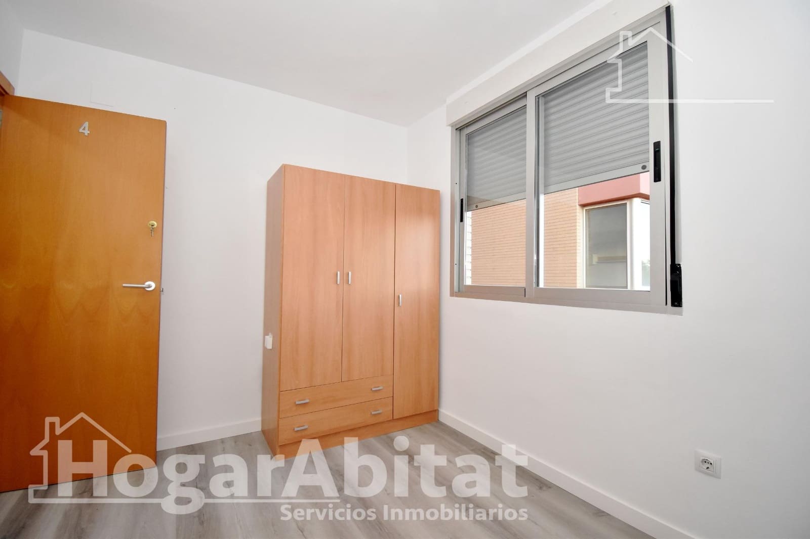 4 chambre Appartement à vendre à Castello de la Plana avec garage - 210 000 € (Ref: 9359648)