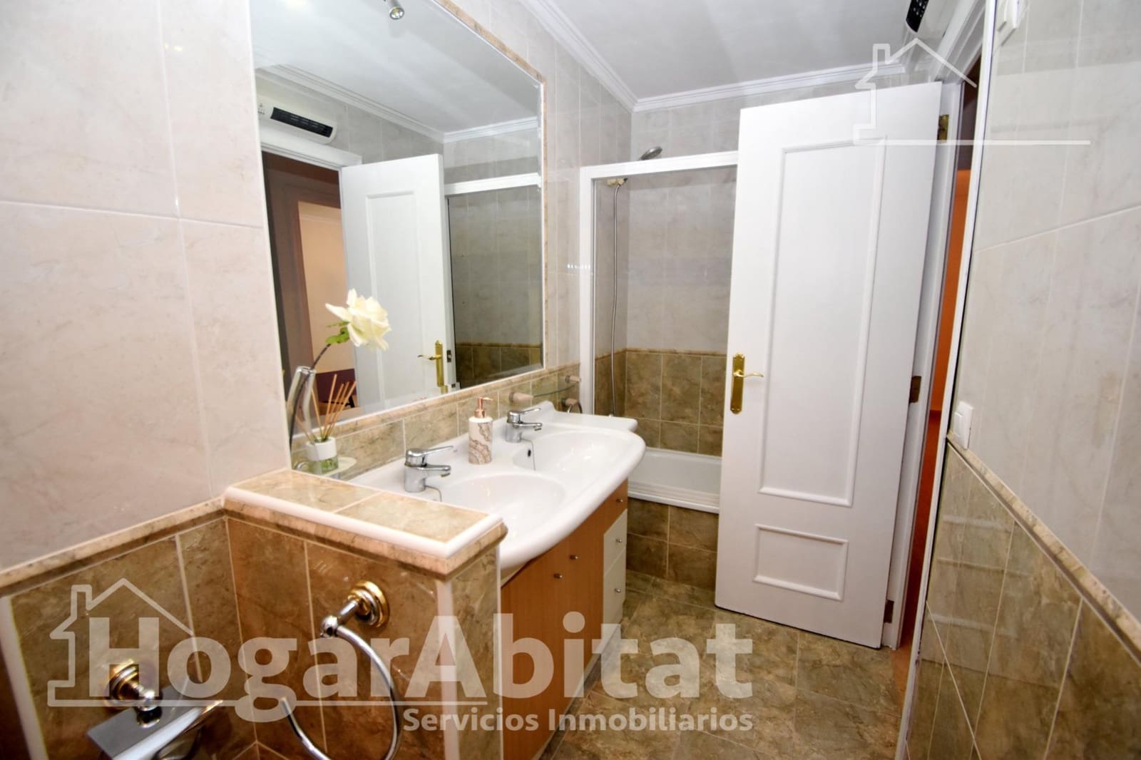 4 sovrum Radhus till salu i Alzira med garage - 200 000 € (Ref: 9359654)