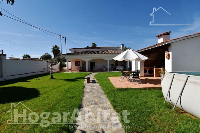 5 soveværelse Villa til salg i El Grau de Castelló, Castelló de la Plana med garage - € 340.000 (Ref: 9362321)