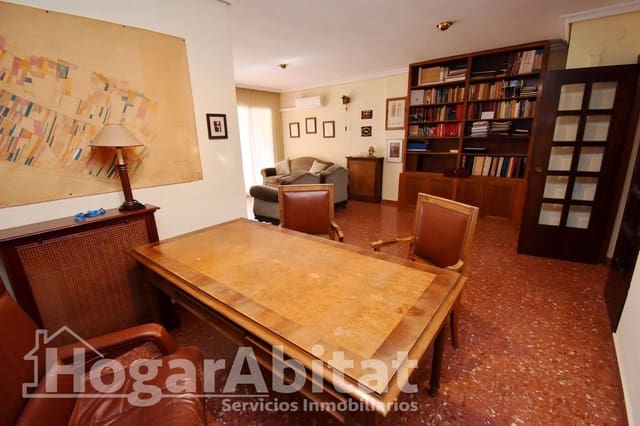 4 chambre Appartement à vendre à Norte, Castelló de la Plana avec garage - 230 000 € (Ref: 9362328)