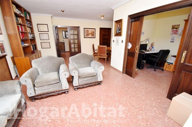4 chambre Appartement à vendre à Norte, Castelló de la Plana avec garage - 230 000 € (Ref: 9362328)