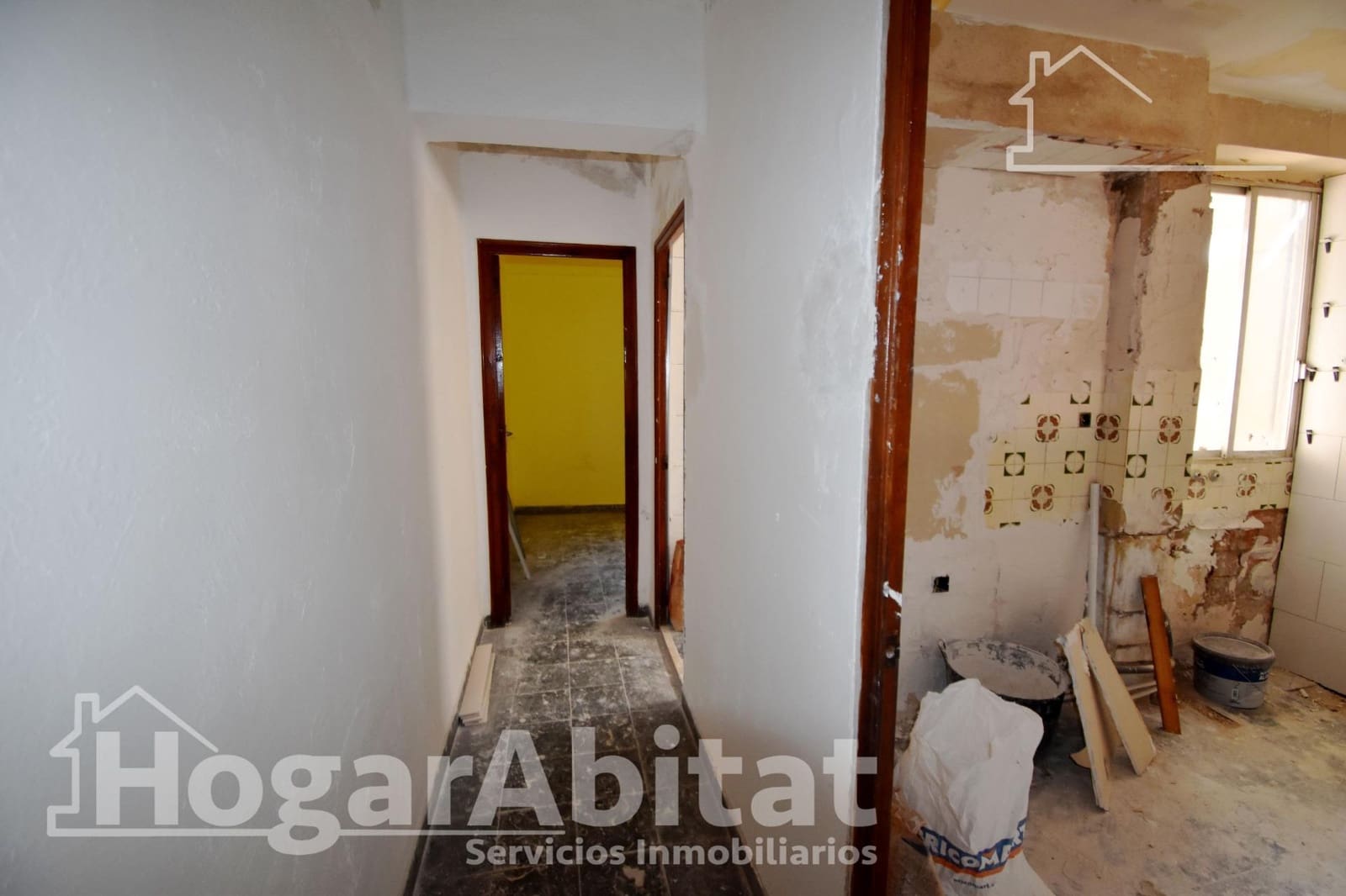 3 chambre Appartement à vendre à Llauri - 55 000 € (Ref: 9362331)