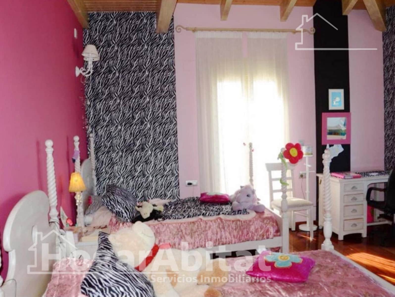 4 soverom Villa til salgs i Algemesi med garasje - € 569 000 (Ref: 9362332)