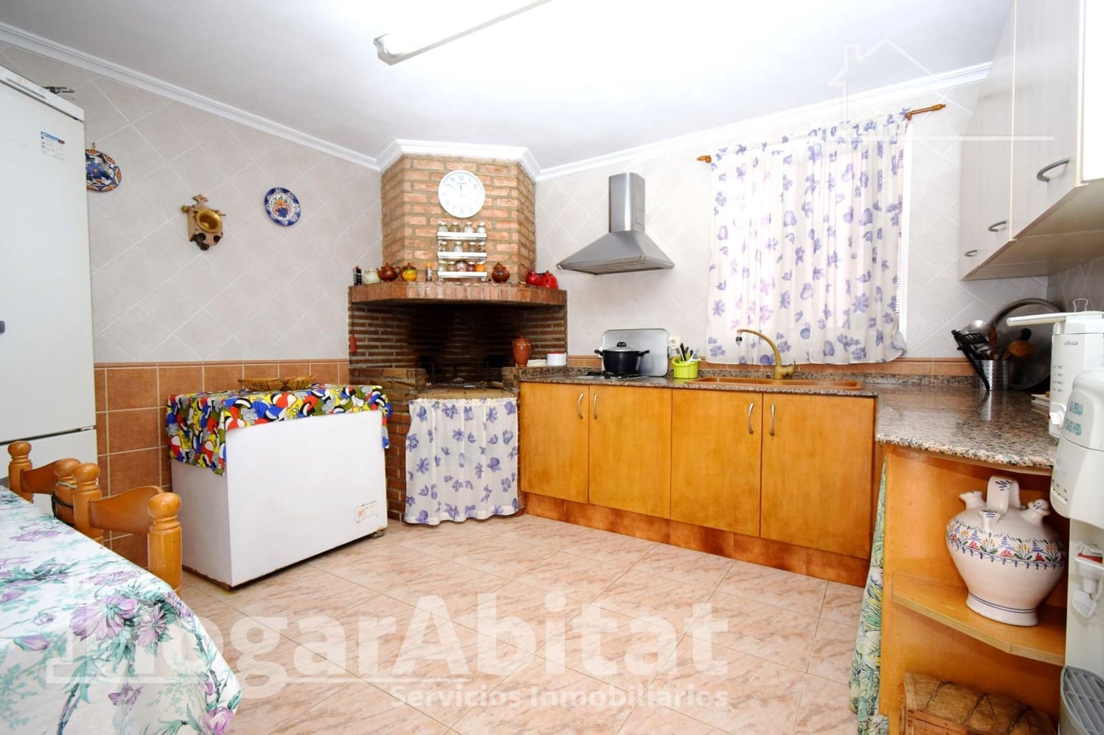 5 soveværelse Villa til salg i Montserrat med swimmingpool garage - € 400.000 (Ref: 9362341)