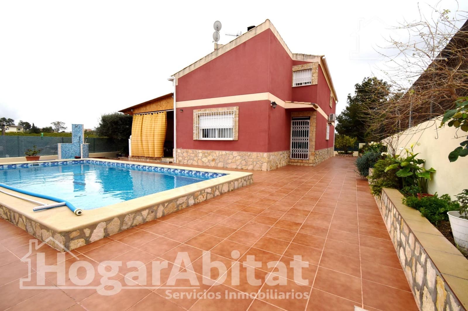 5 soveværelse Villa til salg i Montserrat med swimmingpool garage - € 400.000 (Ref: 9362341)