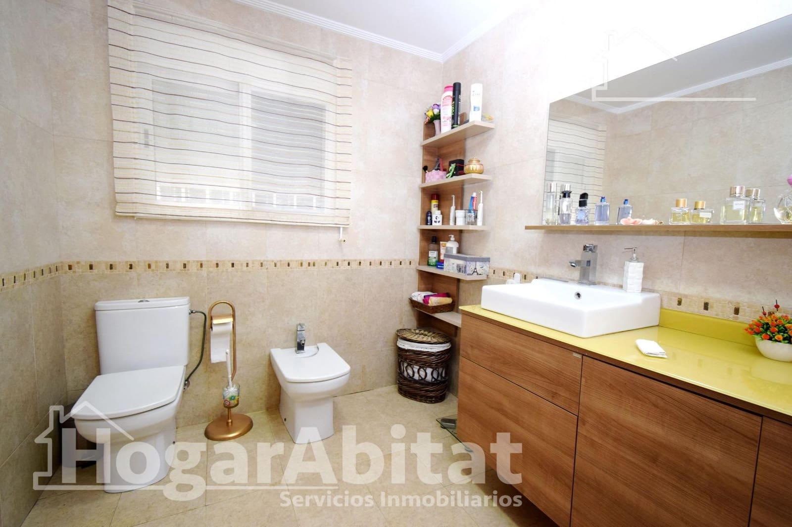 5 soveværelse Villa til salg i Montserrat med swimmingpool garage - € 400.000 (Ref: 9362341)