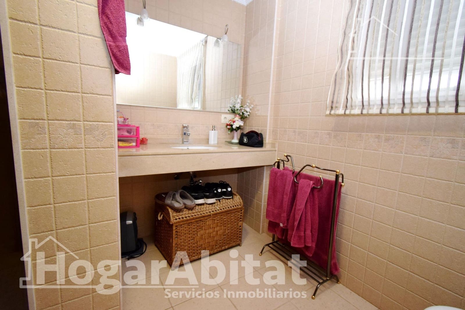 5 soveværelse Villa til salg i Montserrat med swimmingpool garage - € 400.000 (Ref: 9362341)