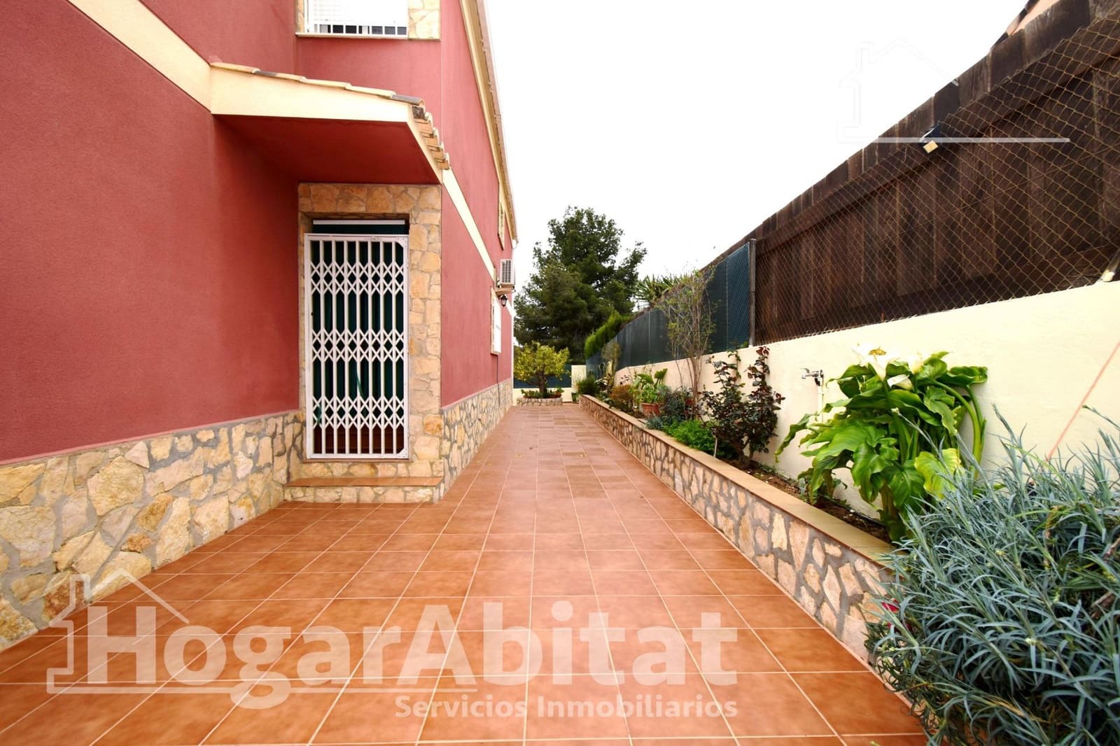 5 soveværelse Villa til salg i Montserrat med swimmingpool garage - € 400.000 (Ref: 9362341)